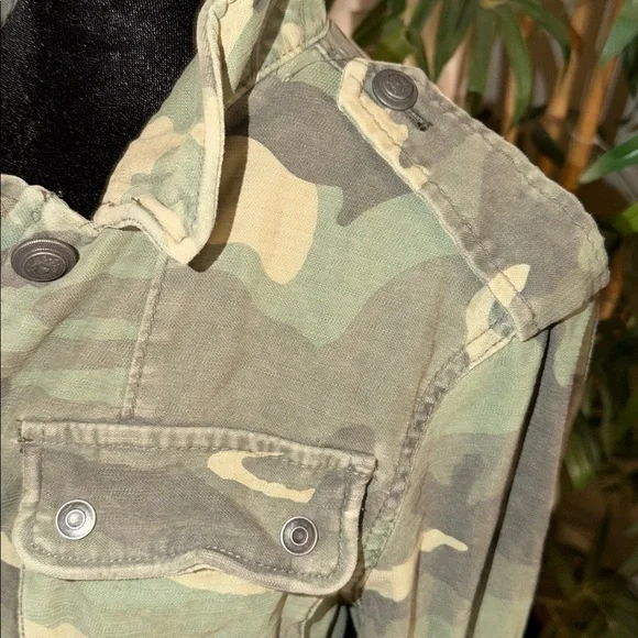 NWT FREE PEOPLE Not Your Brother's Green Camo Print Surplus Jacket sz small - Picture 11 of 15
